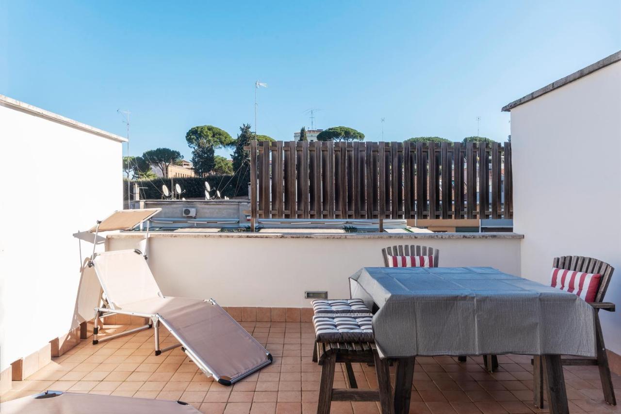 Bright Apt With Views Of San Pietro Rome Bagian luar foto